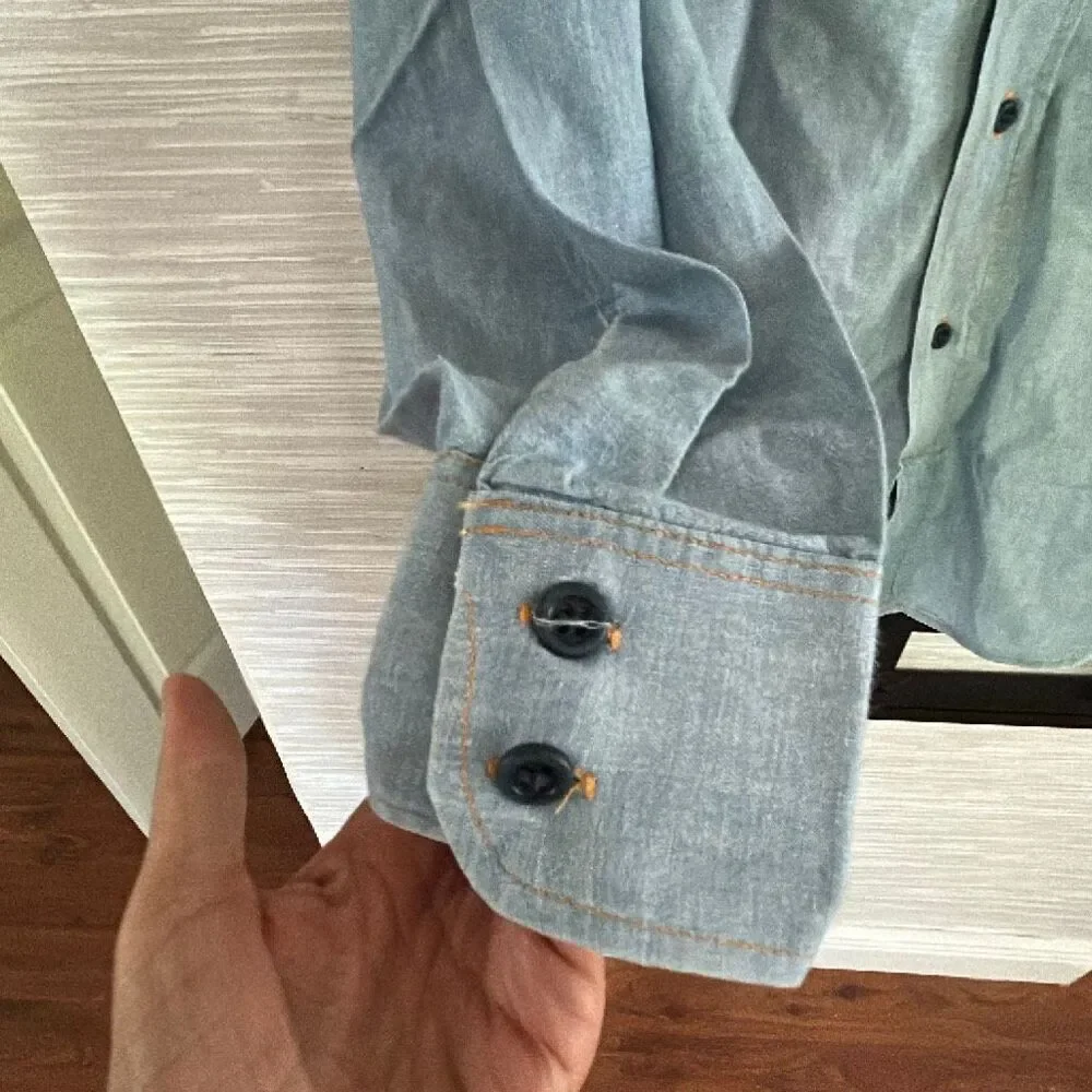 Levi's orange tab vintage lightweight chambray denim button-down shirt size medi